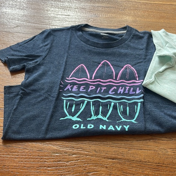 Summer vibes bundle! Two ON tees - Picture 3 of 5